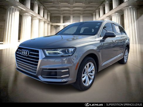 Used 2018 Audi Q7 3.0T Premium image 8