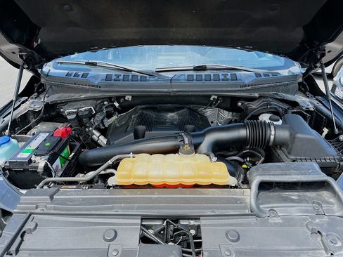Used 2018 Ford F150 XLT w/ Equipment Group 302A Luxury AWD/4WD image 30