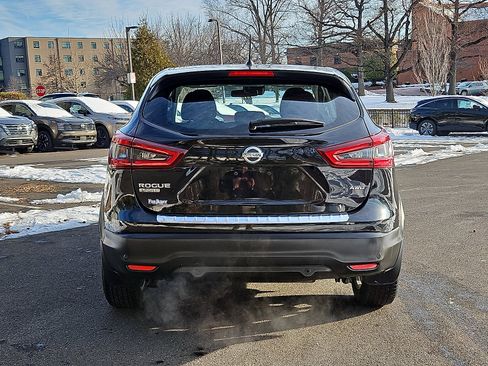 Certified 2022 Nissan Rogue Sport S image 5