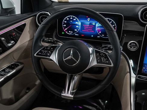 Used 2025 Mercedes-Benz GLC 300 image 15