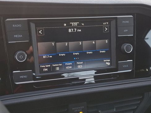 Used 2024 Volkswagen Jetta S image 27