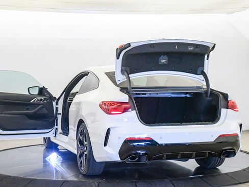 Used 2025 BMW M440i Coupe w/ Premium Package RWD image 34