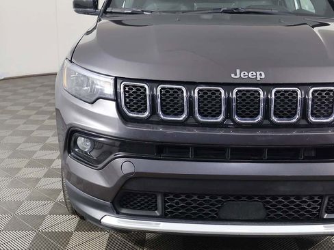 Used 2023 Jeep Compass Limited image 13