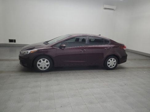 Used 2018 Kia Forte LX FWD image 2