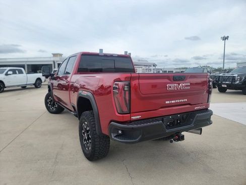 Used 2025 GMC Sierra 2500 AT4X AWD/4WD image 5