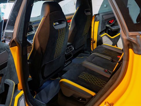 Used 2024 Lamborghini Urus Performante image 13