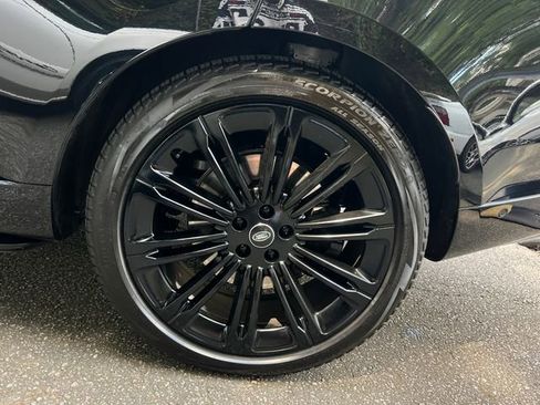 Used 2024 Land Rover Range Rover Long Wheelbase Autobiography image 56