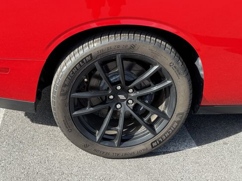 Used 2018 Dodge Challenger T/A image 11