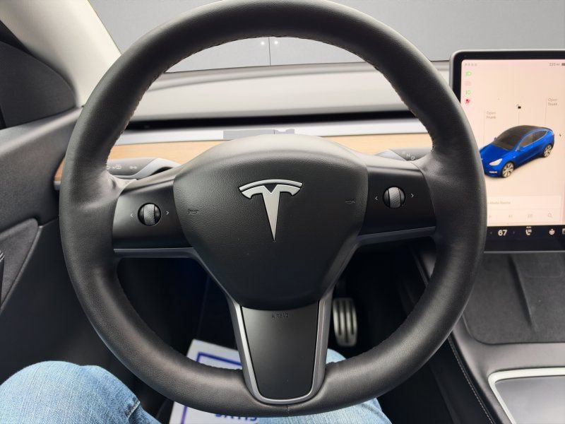 Used 2021 Tesla Model Y Long Range AWD/4WD image 14