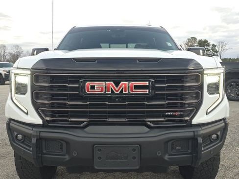 Used 2023 GMC Sierra 1500 AT4X image 8