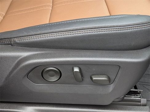 Used 2025 Chevrolet Silverado 1500 High Country w/ High Country Premium Package image 40