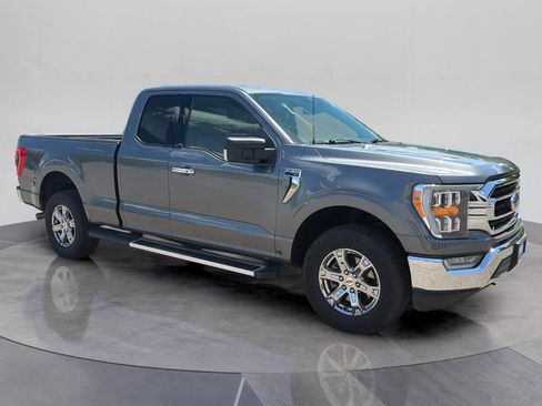 Used 2022 Ford F150 XLT w/ Equipment Group 302A High AWD/4WD image 9