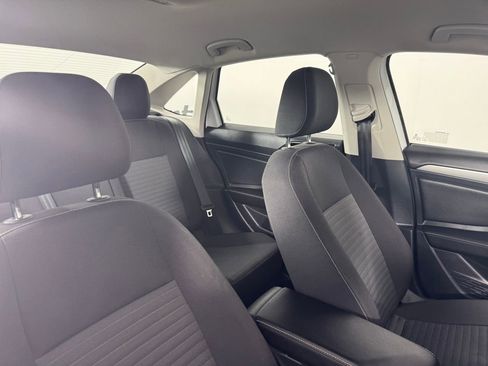 Used 2022 Volkswagen Jetta S image 28