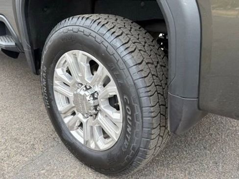 Used 2022 GMC Sierra 2500 Denali image 7