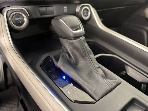 Used 2025 Toyota Grand Highlander XLE image 32