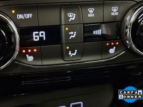 Used 2025 Chevrolet Trax RS w/ Driver Confidence Package image 19