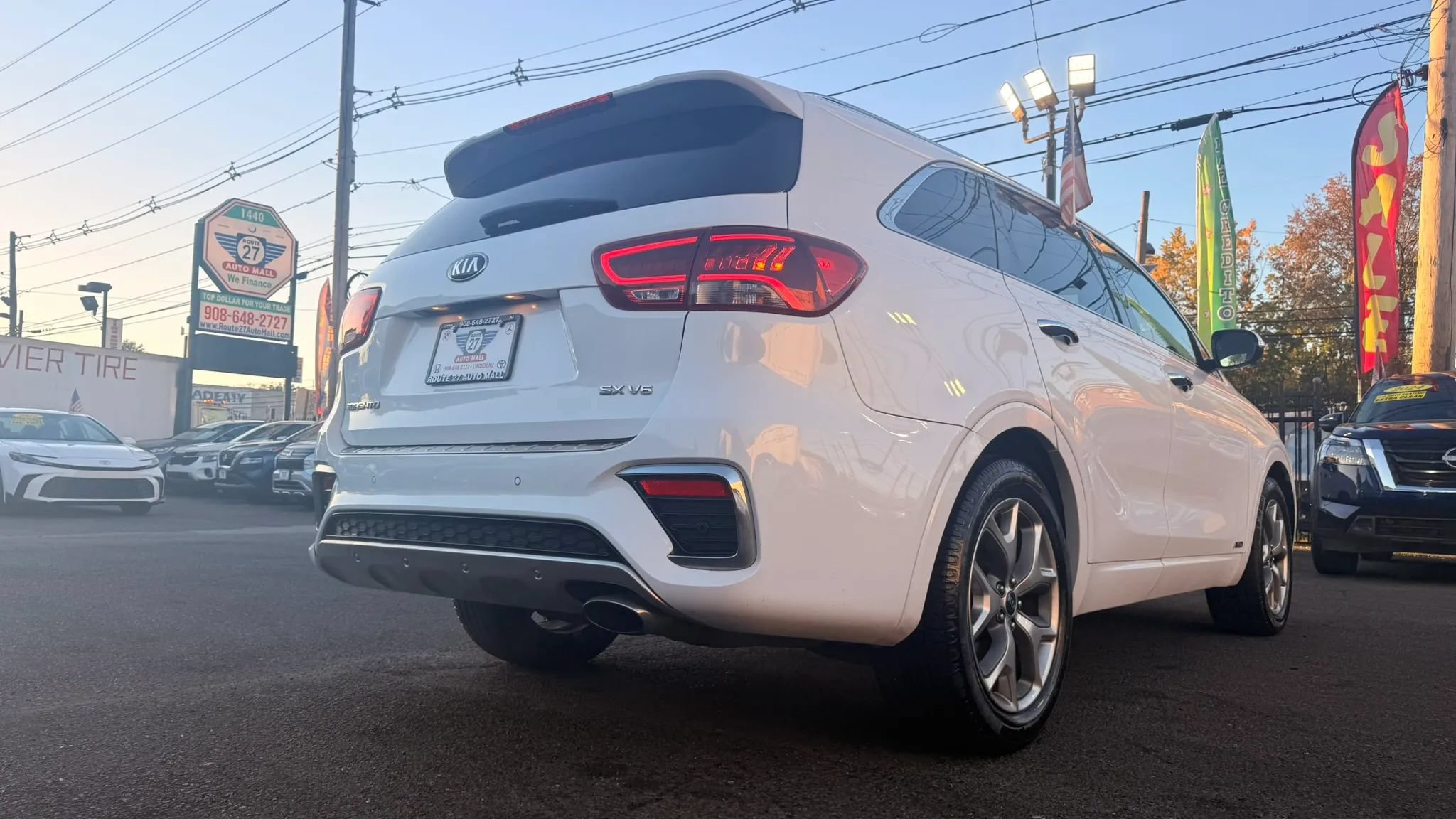 Used 2019 Kia Sorento SX w/ SX Touring Package AWD/4WD image 9