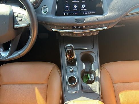 Used 2020 Cadillac XT4 Premium Luxury w/ Enhanced Visibility Package AWD/4WD image 18