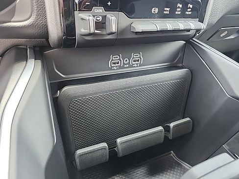 Used 2025 RAM 2500 Big Horn image 41