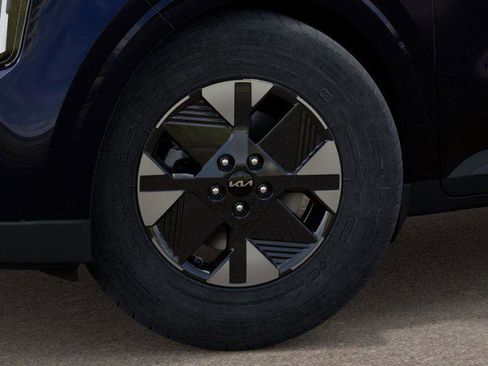 New 2026 Kia Carnival LXS image 9