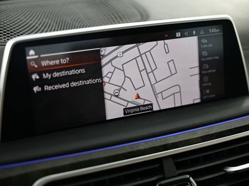 Used 2022 BMW 740i w/ M Sport Package image 36