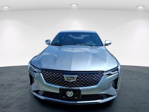 Used 2025 Cadillac CT4 Premium Luxury RWD image 6