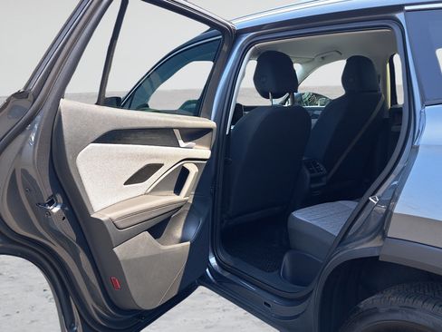 Used 2026 Volkswagen Tiguan S AWD/4WD image 11