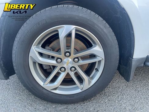 Used 2016 Chevrolet Equinox LTZ w/ Enhanced Convenience Package image 14