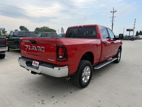 Used 2026 RAM 2500 Big Horn AWD/4WD image 33