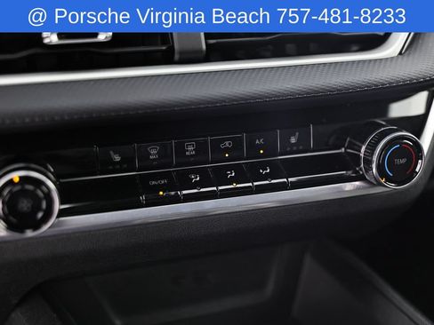 Used 2026 Chevrolet Equinox LT AWD/4WD image 41