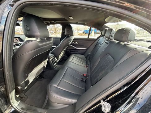 Used 2020 BMW 330i xDrive Sedan w/ Executive Package image 29