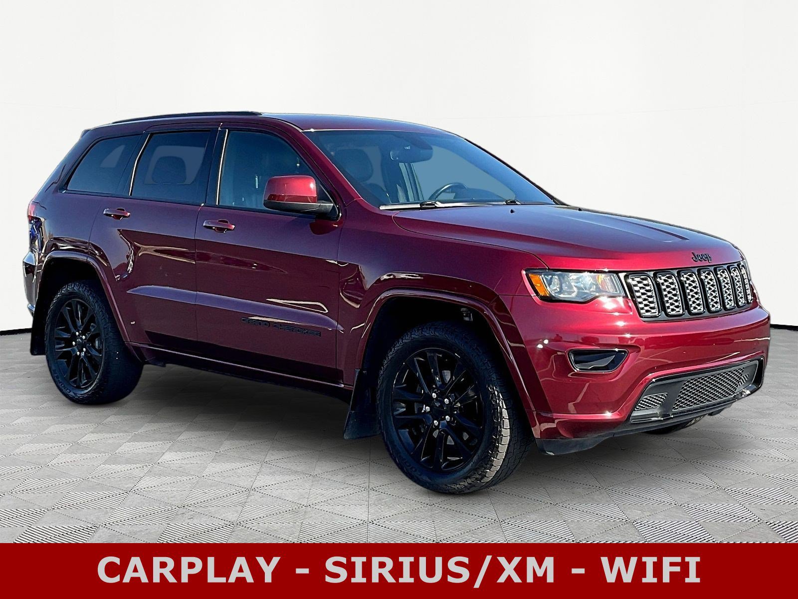 Used 2020 Jeep Grand Cherokee Altitude AWD/4WD image 3