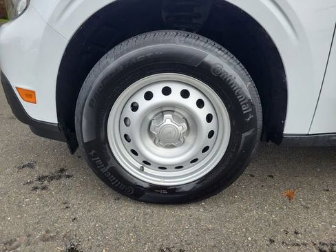 Certified 2024 Ford Maverick XL image 11