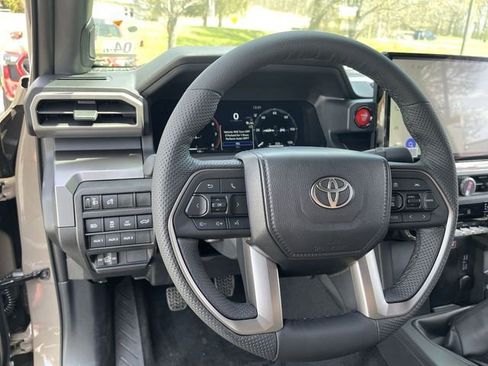 New 2026 Toyota Tacoma TRD Off-Road AWD/4WD image 15