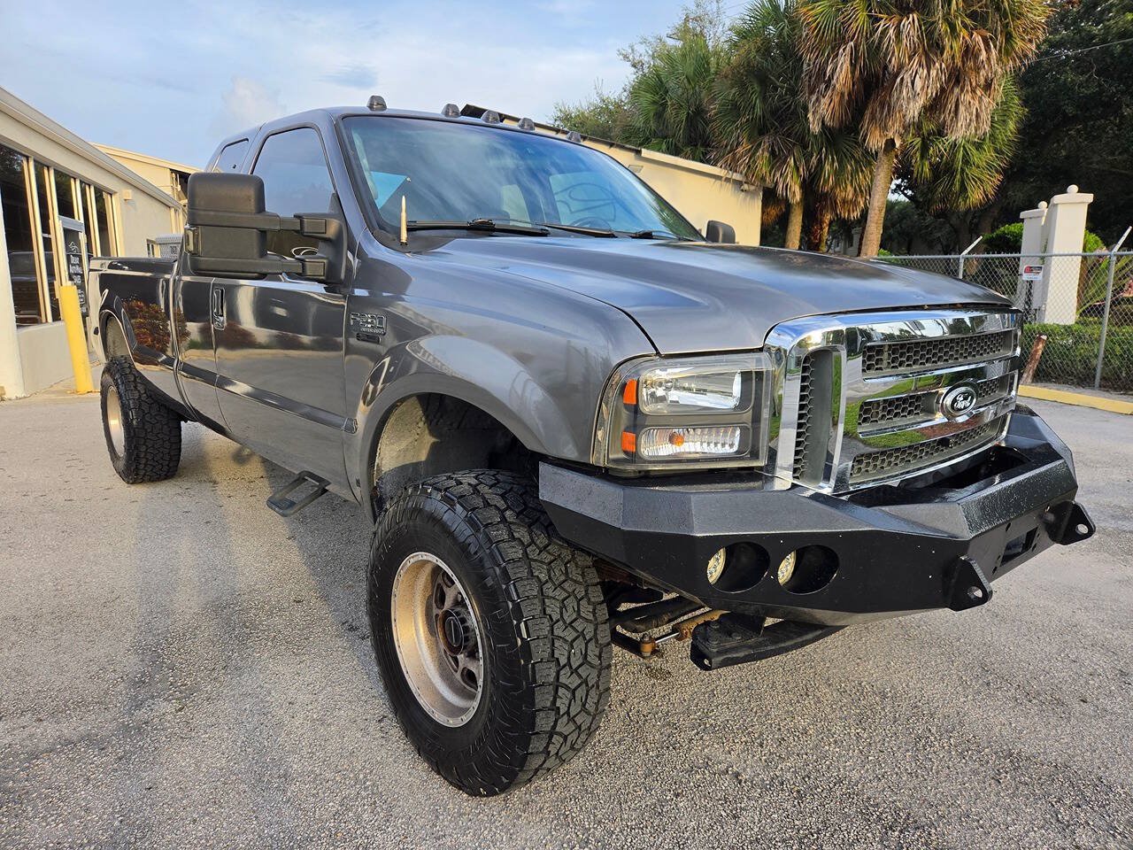 Used 2003 Ford F250 XLT AWD/4WD image 3