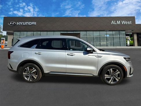 Used 2023 Kia Sorento SX Prestige AWD/4WD image 4