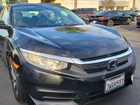 Used 2017 Honda Civic EX image 2