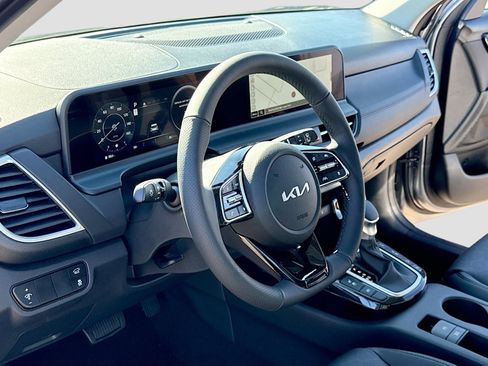 New 2026 Kia Seltos SX w/ SX Sunroof Package image 4