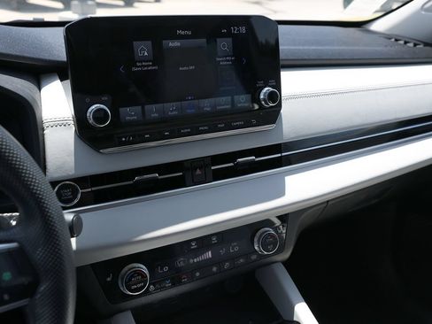 Used 2022 Mitsubishi Outlander SEL AWD/4WD image 13