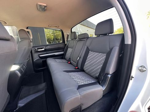 Used 2018 Toyota Tundra SR5 w/ SR5 Upgrade Package RWD image 21