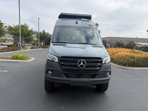 Used 2022 Mercedes-Benz Sprinter 2500 image 8