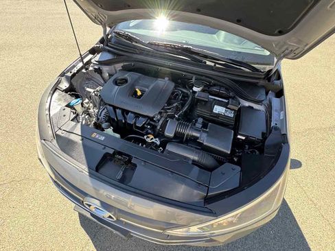 Used 2020 Hyundai Elantra Value Edition w/ Cargo Package (C1) FWD image 42