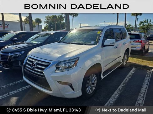 Used 2018 Lexus GX 460 image 2