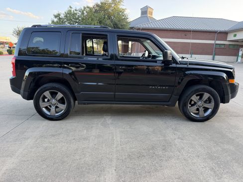 Used 2016 Jeep Patriot Sport w/ Power Value Group FWD image 8