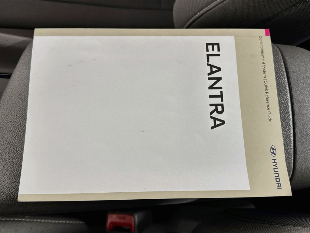 Used 2025 Hyundai Elantra SEL FWD image 38