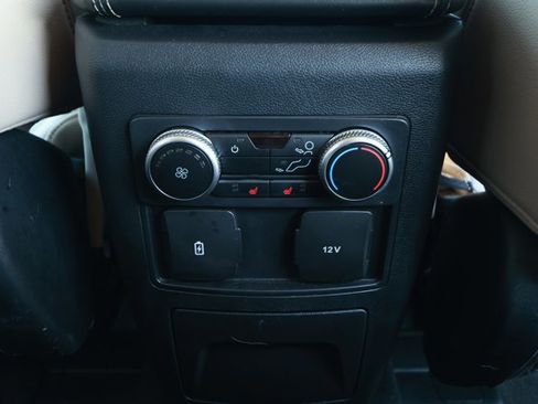 Used 2023 Ford Explorer Limited image 29