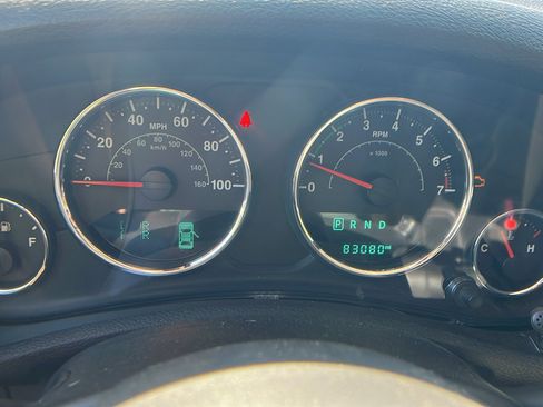 Used 2015 Jeep Wrangler Unlimited Sport w/ Quick Order Package 24S image 27