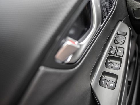 Used 2023 Hyundai Kona Limited image 14