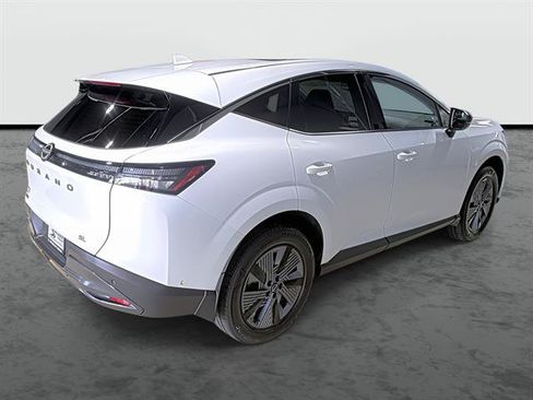Used 2025 Nissan Murano SL AWD/4WD image 4