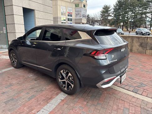 Used 2024 Kia Sportage EX image 5